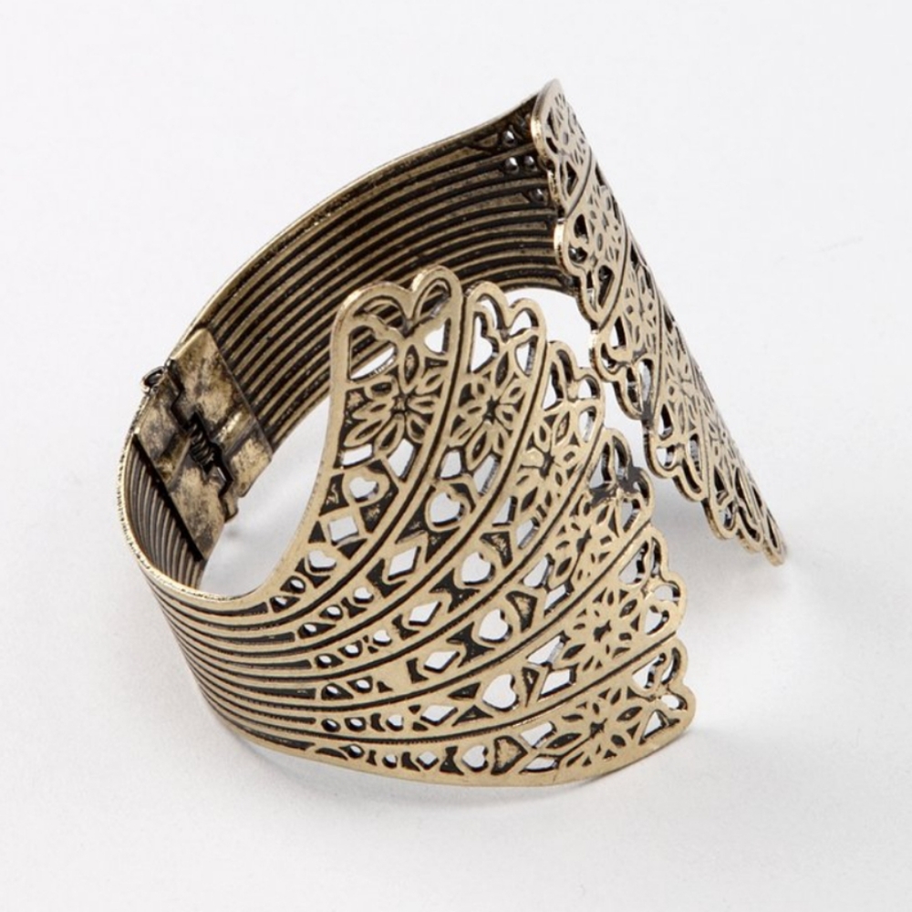 Goldtone Filigree Fan Hinged Bracelet